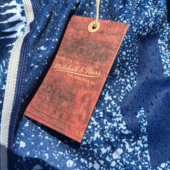 🆕Mitchell & Ness Mens College Vault Blue Georgetown Hoyas Shorts Size Large - Picture 8 of 9